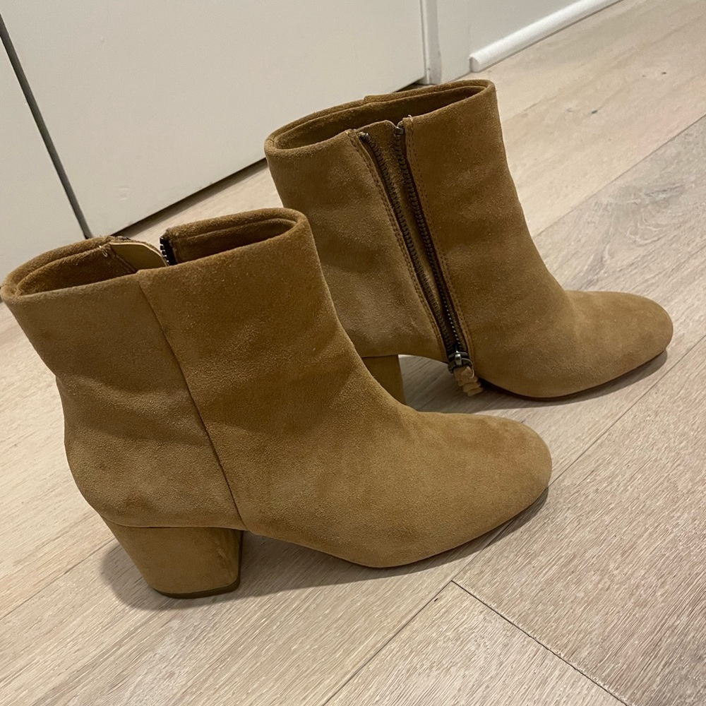 Tan Suede Botties
